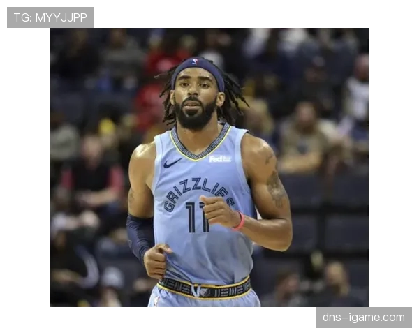 科隆队边路发威逆转取胜，状态回暖攻势如潮