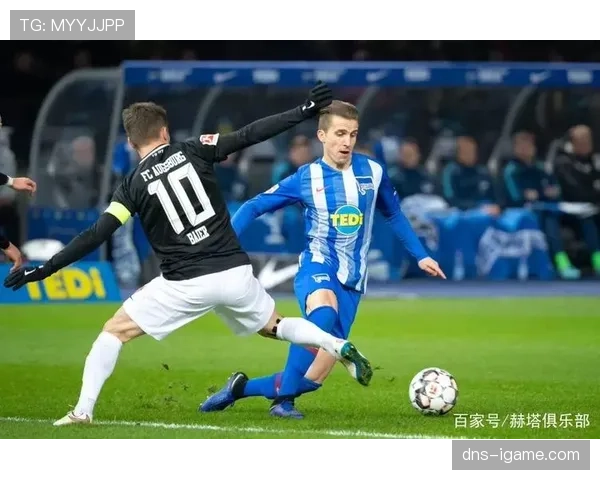 奥格斯堡新赛季阵容深度提升，年轻新星闪耀赛场引关注